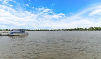 22806 W Loon Lake Blvd, Antioch, IL 60002