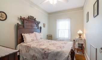 109 S Lake Ave, Albany, NY 12208