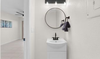 286 W PALOMINO Dr 150, Chandler, AZ 85225