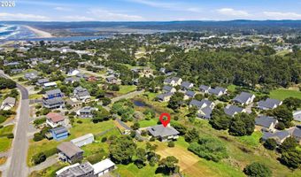 1337 BEACH LOOP Dr, Bandon, OR 97411