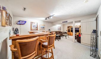 4116 Polo Park Dr, Willoughby, OH 44094