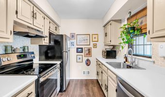 212 Wellington Pl, Aberdeen, NJ 07747
