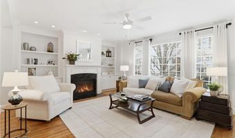 1812 Adagio Dr, Alpharetta, GA 30009