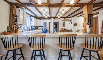 71 Brook Rd, Falmouth, ME 04105