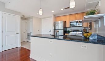 2001 15TH St N 306, Arlington, VA 22201