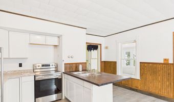 114 Exchange St, Ashland, ME 04732
