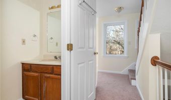 200 Heroux Blvd 606, Cumberland, RI 02864