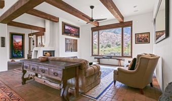 34 Rincon Canada, Abiquiu, NM 87510