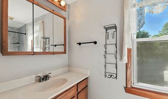 138 Suffield St, Agawam, MA 01001