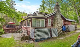 88 Lakeside Dr, Alloway, NJ 07461