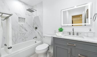 357 Centre Ct, Alameda, CA 94502