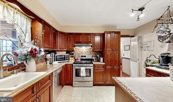 100 BROOKFIELD Dr, Dover, DE 19901