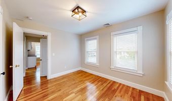 845 Main St, East Greenwich, RI 02818