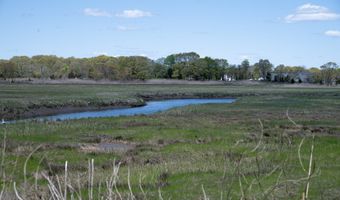 100 Pratt Rd, Clinton, CT 06413