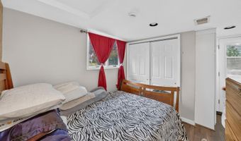 345 Woodruff Ave, Avenel, NJ 07001