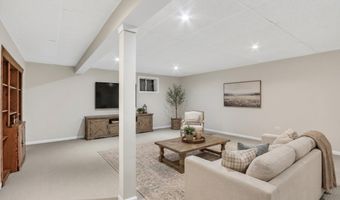 1430 W Jo Ann Ln, Addison, IL 60101
