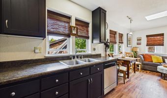 2966 Janes Creek Dr, Arcata, CA 95521