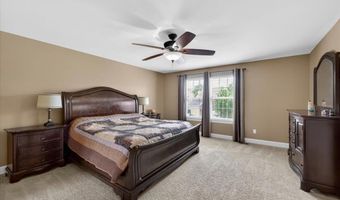688 Stoney Creek Ln, Ballwin, MO 63021
