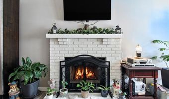 531 Spring Glen Dr, Ballwin, MO 63021