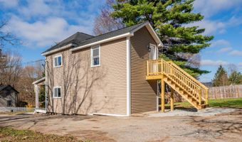 27 Washington St, Ashland, NH 03217