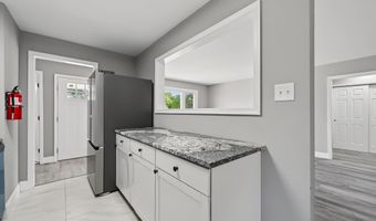 29 Summit Ave, Absecon, NJ 08201