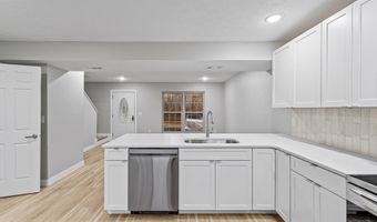 319 Berry Ln, Barboursville, WV 25504