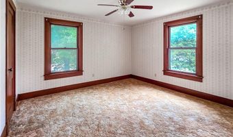 213 W 2nd St, Alma, MO 64001