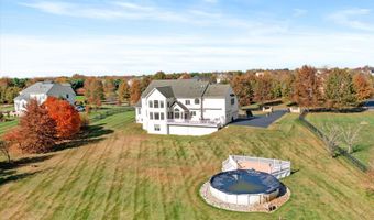 30 Ridgeview Way, Allentown, NJ 08501