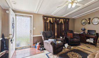 76 Railroad St, Auxier, KY 41602