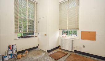 82 COURT Sq, Alexander City, AL 35010