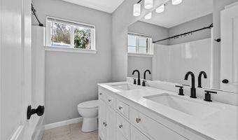 1306 SE C St, Bentonville, AR 72712