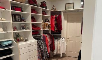 12 Alexis Ct, Amagansett, NY 11930