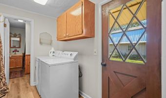 780 David Carter Rd NE, Baxley, GA 31513