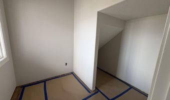 2220 Golfview Dr, Auburn, IN 46706