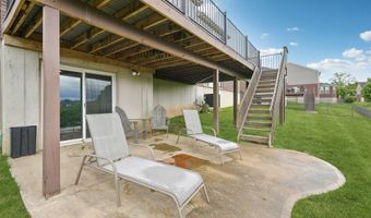 574 Ravensridge Ct, Alexandria, KY 41001