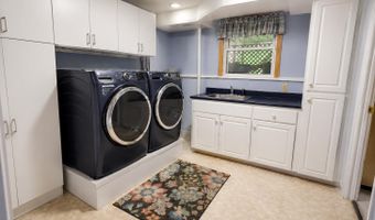 5 Michael Dr, Baileyville, ME 04694