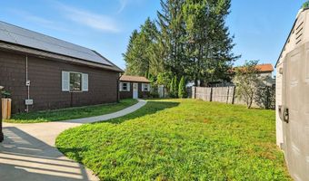138 Suffield St, Agawam, MA 01001