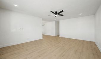 562 E HONDO Ave, Apache Junction, AZ 85119