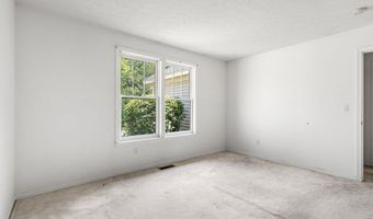 7 St Andrews Dr, Bedford, NH 03110