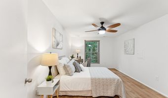 3358 WOODBURN Rd 24, Annandale, VA 22003