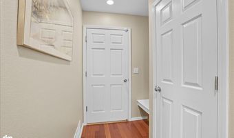 3851 Lincoln Ellsworth Ct #43B, Anchorage, AK 99517