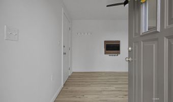 5 Lamar Dr, Athens, OH 45701