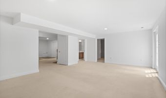 10604 MAPLECREST Ln, Potomac, MD 20854