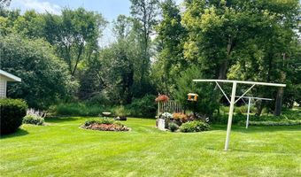 919 Genes Rd SE, Alexandria, MN 56308