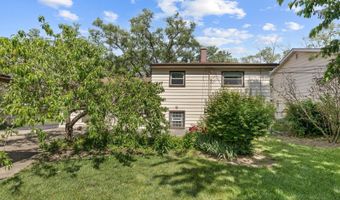 874 S Wisconsin Ave, Addison, IL 60101