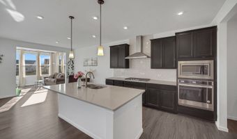 2111 Schmitt Cir, Algonquin, IL 60102