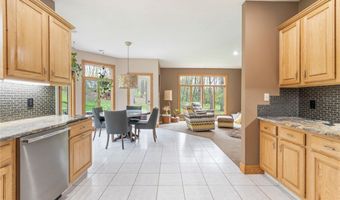 7435 S Raccoon Rd, Canfield, OH 44406