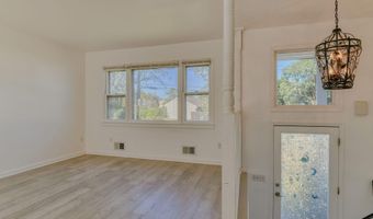 204 Mill Creek Dr, Bayville, NJ 08721