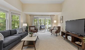32 Brewster Ln 32, Acton, MA 01720