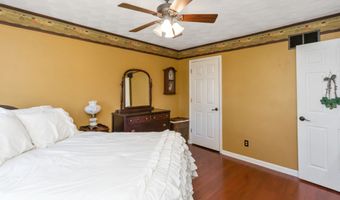 324 Ottawa Dr, Indianapolis, IN 46217